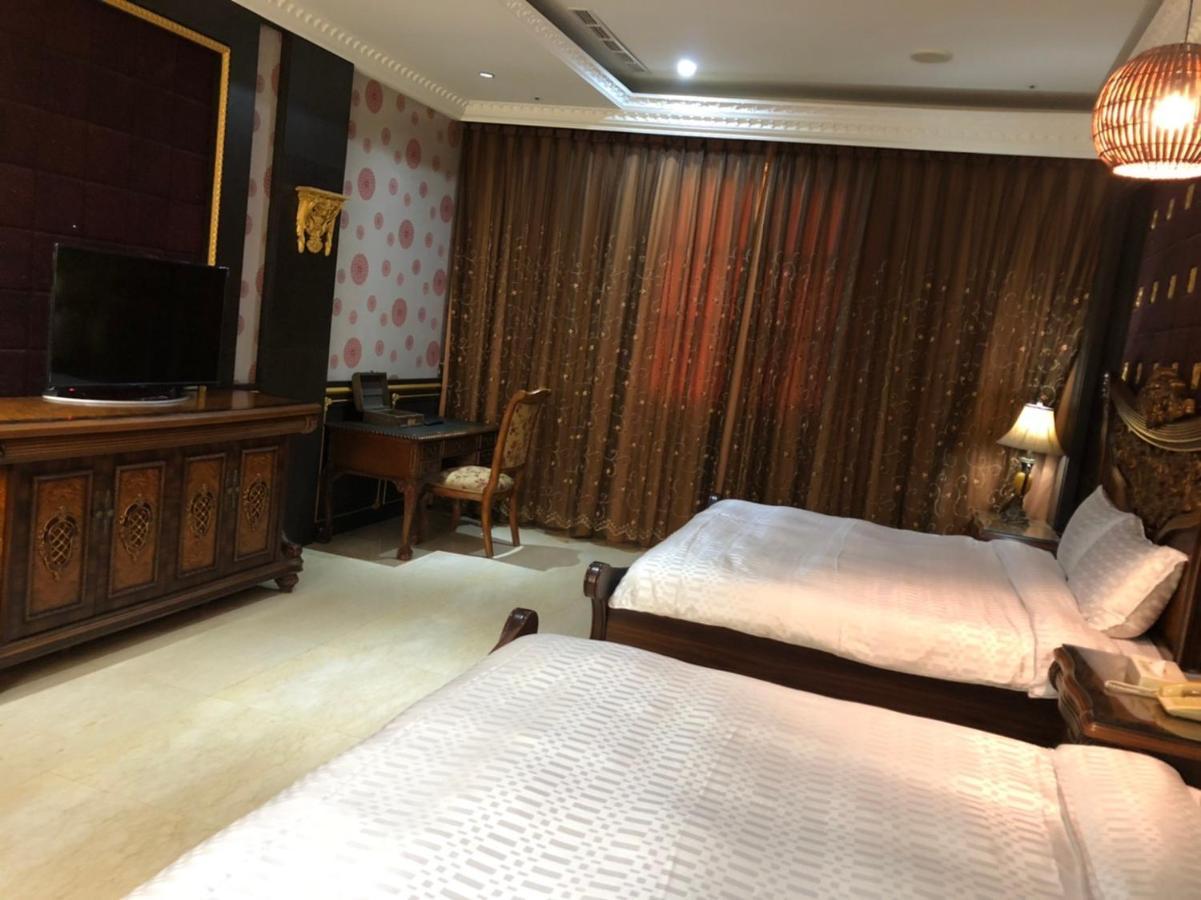 Royal Garden Motel - Chiayi Branch Екстериор снимка